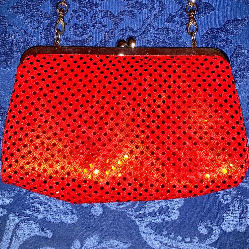 ❤️Bright Red Metallic Sequin Party Kisslock Clutch